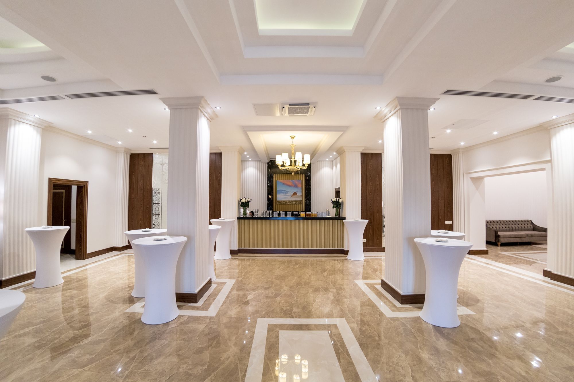 Wyndham Garden Astana Hotel Ngoại thất bức ảnh